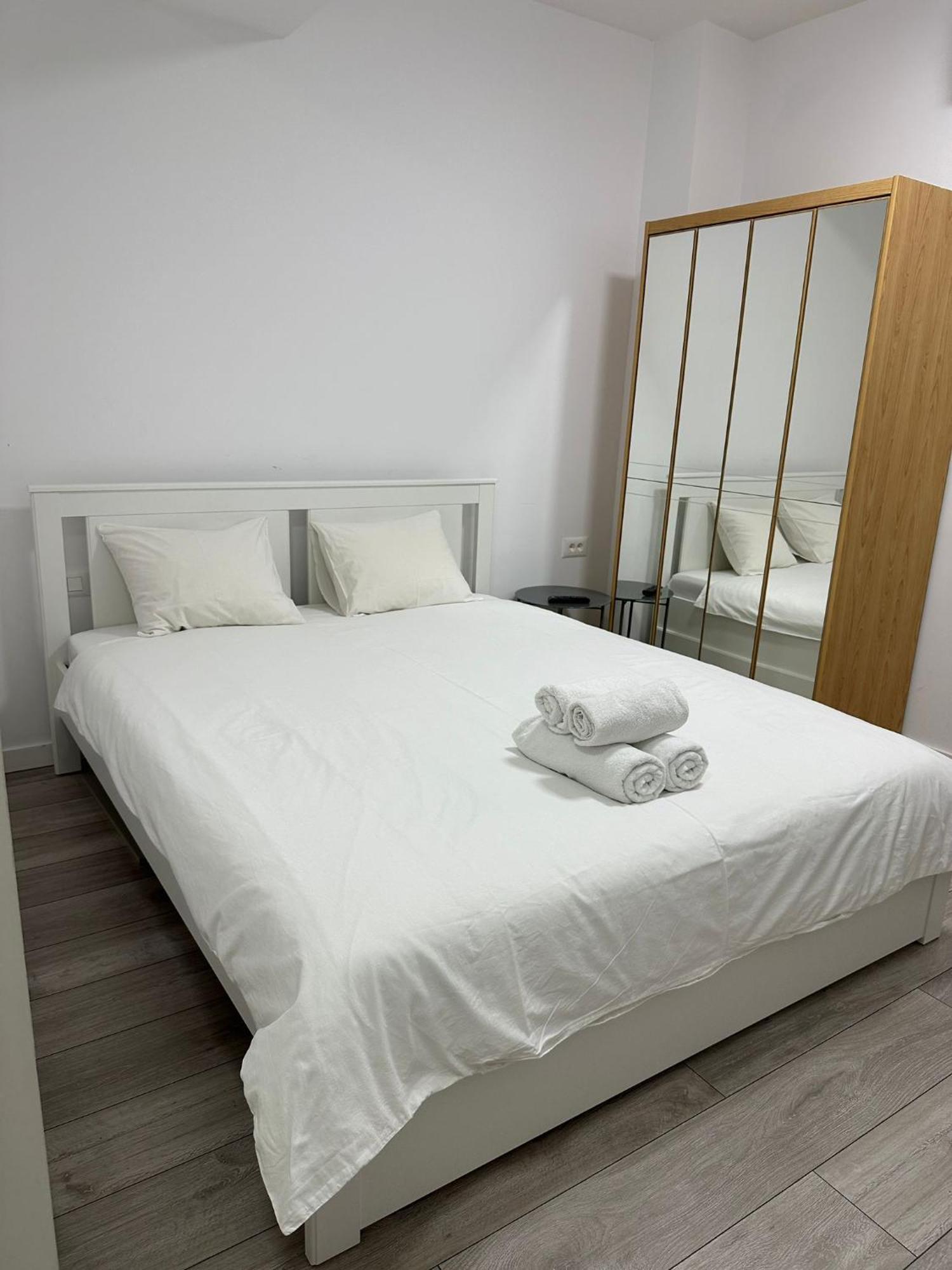 Catedral Apartment Boekarest Buitenkant foto